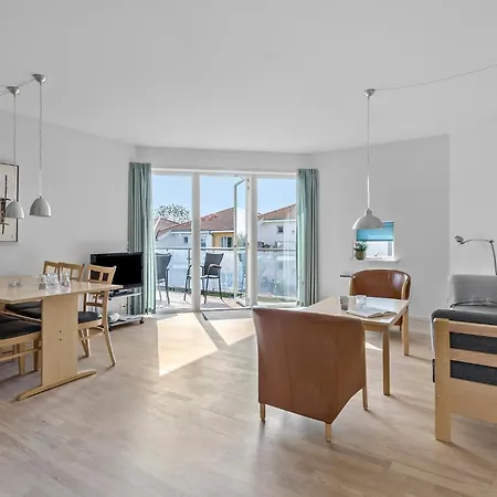 Sopark Lejl 34 * Gudhjem